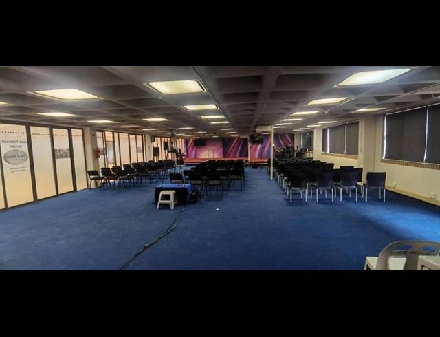 BUSINESS PROPERTY TO RENT IN LYNNWOOD